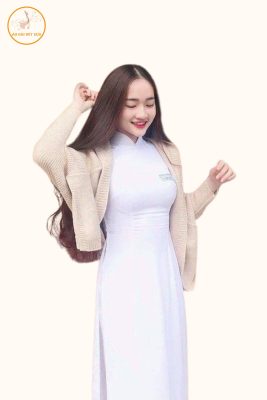 cach phoi ao khoac voi ao dai truyen thong